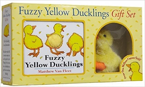 （进口原版）小黄鸭 书+玩偶 礼盒 Fuzzy Yellow Ducklings Gift Set